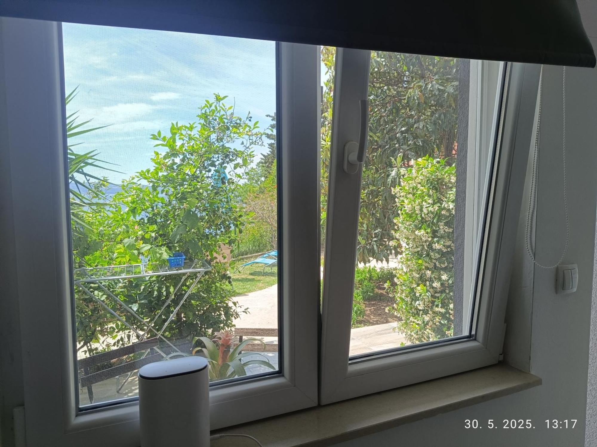 Leonica Lägenhet Omiš Exteriör bild