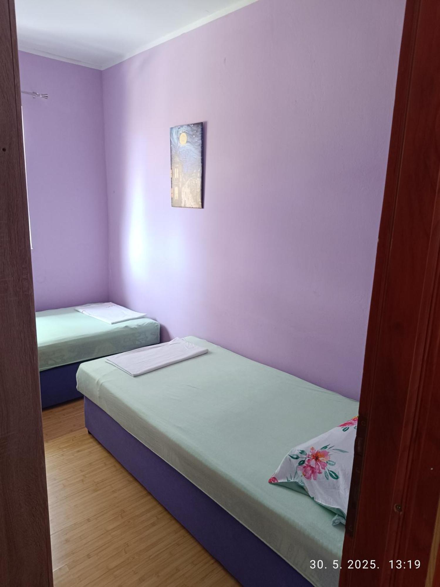 Leonica Lägenhet Omiš Exteriör bild